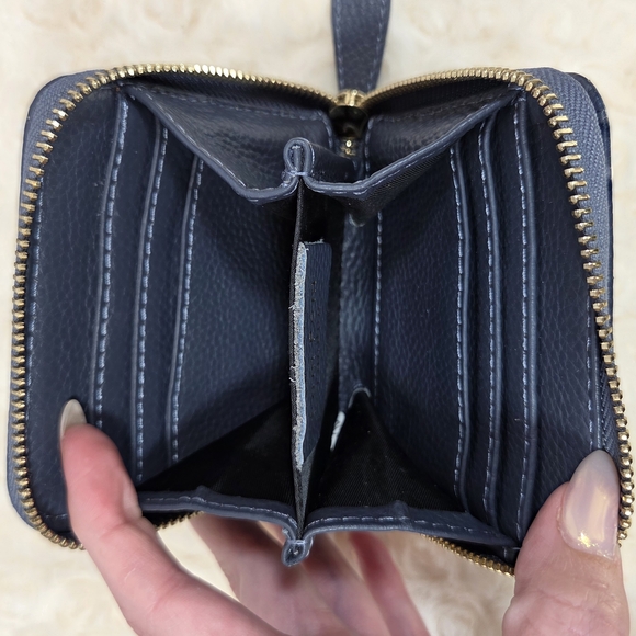 Pom Pom London Navy Textured Wallet with Gold Zipper - Picture 5 of 7